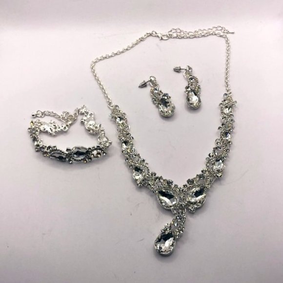 3-Piece set necklace bracelet earrings Miraculous Garden set NIB - Picture 6 of 15